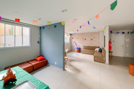 Apartamento à venda com 34m², 2 quartos e sem vaga Apartamento à venda com 34m², 2 quartos e sem vagaSalão de Festas