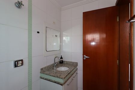 Casa à venda com 150m², 3 quartos e 2 vagasBanheiro da Suíte