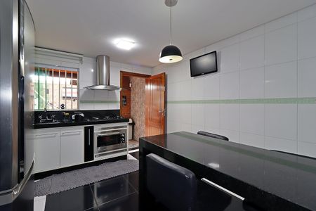 Casa à venda com 150m², 3 quartos e 2 vagasCozinha