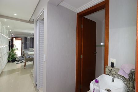 Casa à venda com 150m², 3 quartos e 2 vagasCorredor