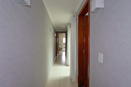 Casa à venda com 150m², 3 quartos e 2 vagasCorredor 