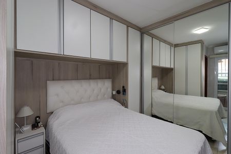 Casa à venda com 150m², 3 quartos e 2 vagasSuíte