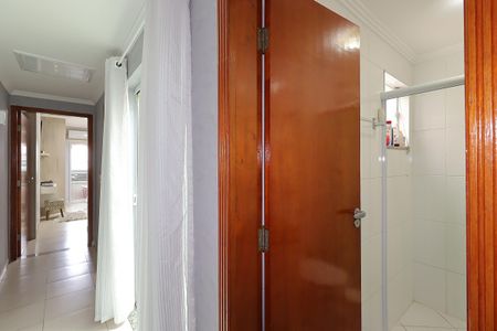 Casa à venda com 150m², 3 quartos e 2 vagasCorredor 