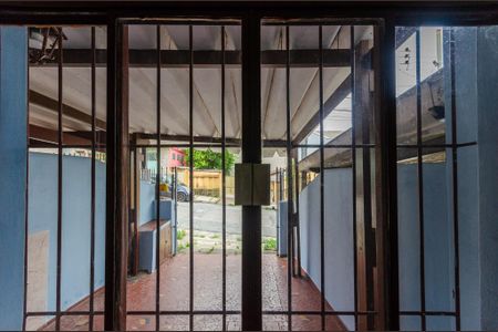 Casa à venda com 90m², 2 quartos e 1 vagaSala - Janela