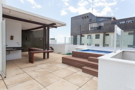 Apartamento à venda com 308m², 5 quartos e 4 vagasCobertura