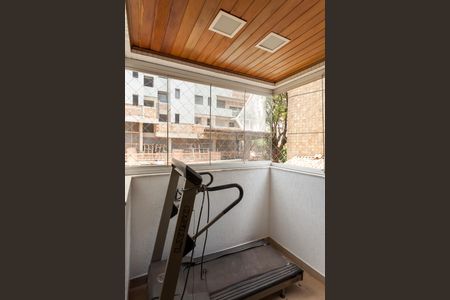 Apartamento à venda com 308m², 5 quartos e 4 vagasVaranda suíte