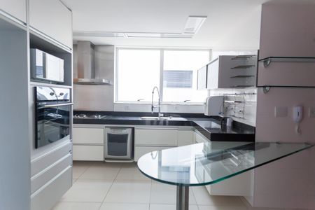 Apartamento à venda com 308m², 5 quartos e 4 vagasCozinha