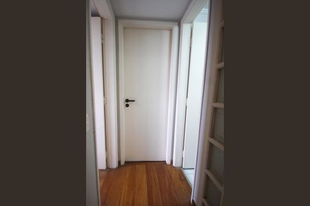 Apartamento à venda com 62m², 2 quartos e 2 vagasCorredor