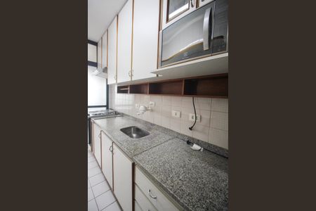 Apartamento à venda com 62m², 2 quartos e 2 vagasCozinha