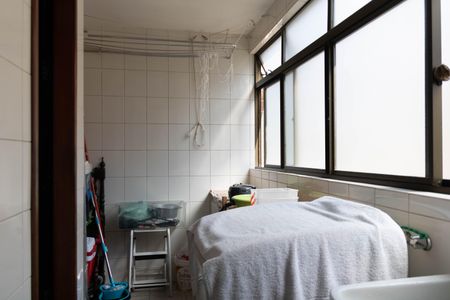 Apartamento à venda com 115m², 3 quartos e 2 vagas Apartamento à venda com 115m², 3 quartos e 2 vagasÁrea de Serviço