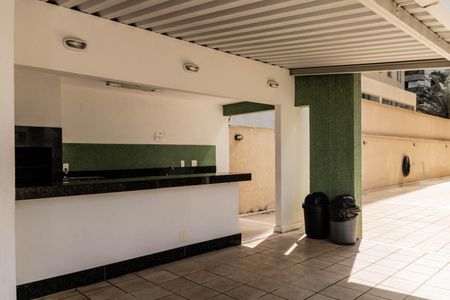 Apartamento à venda com 115m², 3 quartos e 2 vagas Apartamento à venda com 115m², 3 quartos e 2 vagasÁrea comum - Churrasqueira