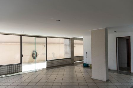 Apartamento à venda com 115m², 3 quartos e 2 vagas Apartamento à venda com 115m², 3 quartos e 2 vagasÁrea comum - Salão de festas