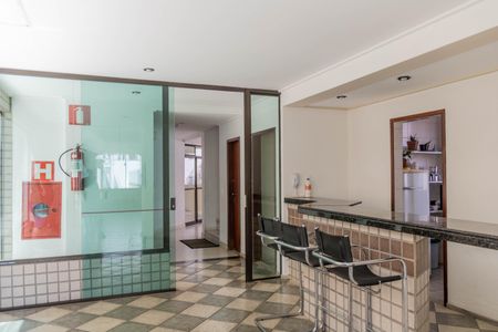Apartamento à venda com 115m², 3 quartos e 2 vagas Apartamento à venda com 115m², 3 quartos e 2 vagasÁrea comum - Salão de festas