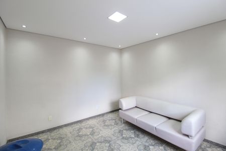 Sala de casa para alugar com 3 quartos, 458m² em Maria Helena (justinópolis), Belo Horizonte