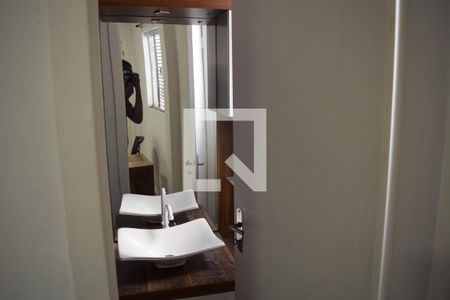 Casa à venda com 80m², 2 quartos e sem vaga