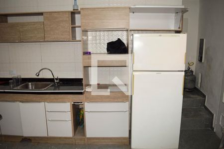 Casa à venda com 80m², 2 quartos e sem vaga