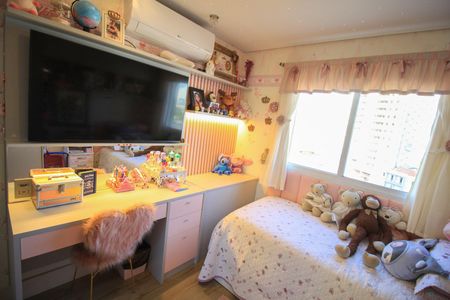 Apartamento à venda com 210m², 4 quartos e 3 vagas Apartamento à venda com 210m², 4 quartos e 3 vagasSuíte 2