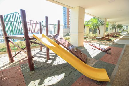 Apartamento à venda com 210m², 4 quartos e 3 vagas Apartamento à venda com 210m², 4 quartos e 3 vagasÁrea comum