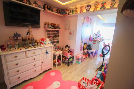 Apartamento à venda com 210m², 4 quartos e 3 vagas Apartamento à venda com 210m², 4 quartos e 3 vagasQuarto 2