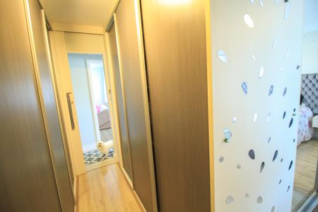 Apartamento à venda com 210m², 4 quartos e 3 vagas Apartamento à venda com 210m², 4 quartos e 3 vagasCorredor