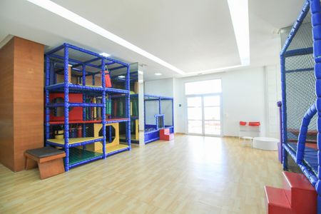 Apartamento à venda com 210m², 4 quartos e 3 vagas Apartamento à venda com 210m², 4 quartos e 3 vagasÁrea comum