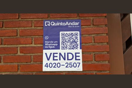 Casa à venda com 157m², 3 quartos e 3 vagas Casa à venda com 157m², 3 quartos e 3 vagasPlaquinha