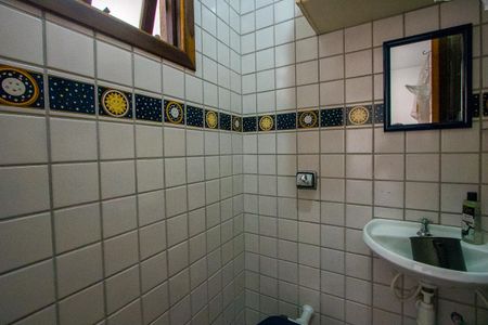 Casa à venda com 157m², 3 quartos e 3 vagas Casa à venda com 157m², 3 quartos e 3 vagasBanheiro de serviço