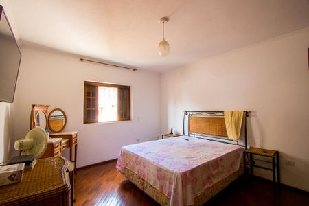 Casa à venda com 157m², 3 quartos e 3 vagas Casa à venda com 157m², 3 quartos e 3 vagasQuarto 1