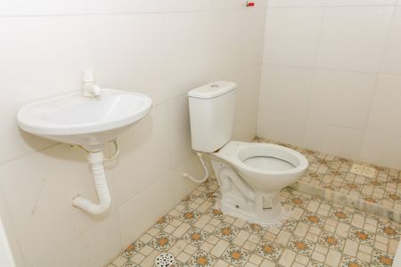 Apartamento à venda com 48m², 2 quartos e sem vaga Apartamento à venda com 48m², 2 quartos e sem vagaBanheiro