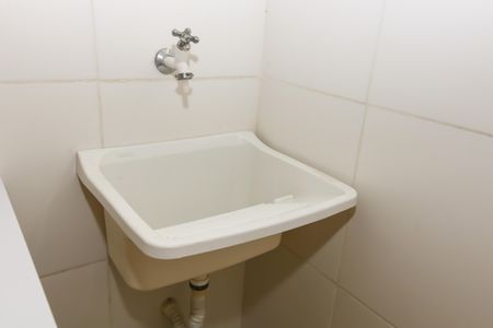 Apartamento à venda com 48m², 2 quartos e sem vaga Apartamento à venda com 48m², 2 quartos e sem vagaCozinha e Área de Serviço