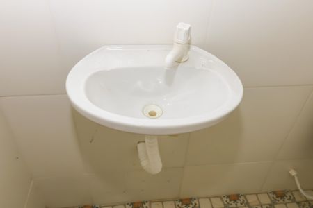 Apartamento à venda com 48m², 2 quartos e sem vaga Apartamento à venda com 48m², 2 quartos e sem vagaBanheiro