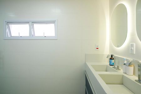 Casa à venda com 186m², 3 quartos e 2 vagasBanheiro da suíte 1