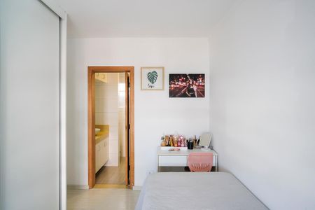 Casa à venda com 186m², 3 quartos e 2 vagasSuíte 2