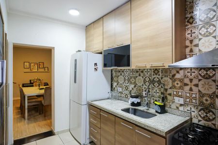 Casa à venda com 186m², 3 quartos e 2 vagasCozinha
