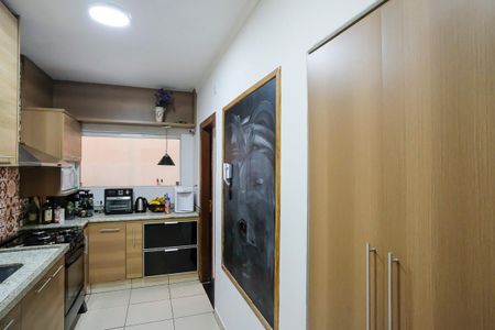 Casa à venda com 186m², 3 quartos e 2 vagasCozinha