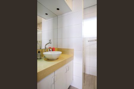 Casa à venda com 186m², 3 quartos e 2 vagasBanheiro da suíte 2