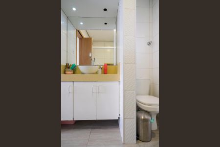 Casa à venda com 186m², 3 quartos e 2 vagasBanheiro da suíte 2