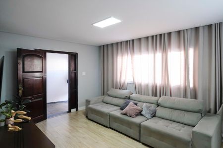 Casa à venda com 186m², 3 quartos e 2 vagasSala