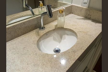 Apartamento à venda com 110m², 3 quartos e sem vaga Apartamento à venda com 110m², 3 quartos e sem vagaBanheiro do Quarto 3