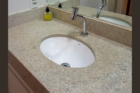 Apartamento à venda com 110m², 3 quartos e sem vaga Apartamento à venda com 110m², 3 quartos e sem vagaBanheiro