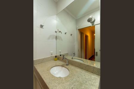 Apartamento à venda com 110m², 3 quartos e sem vaga Apartamento à venda com 110m², 3 quartos e sem vagaBanheiro