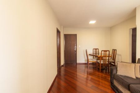 Sala de apartamento para alugar com 1 quarto, 46m² em Cristo Rei, Curitiba