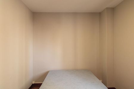 Quarto  de apartamento para alugar com 1 quarto, 46m² em Cristo Rei, Curitiba