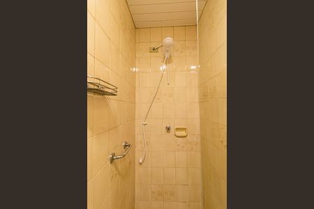 Banheiro Social de apartamento para alugar com 1 quarto, 46m² em Cristo Rei, Curitiba