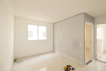Sala de apartamento para alugar com 2 quartos, 40m² em Guaratiba, Rio de Janeiro