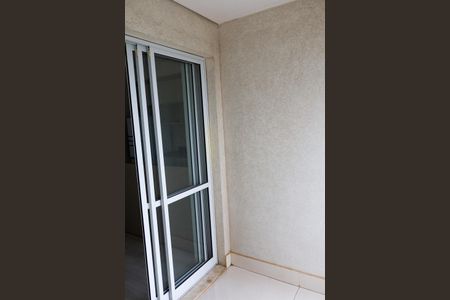 Sacada de apartamento para alugar com 1 quarto, 41m² em Umuarama, Osasco