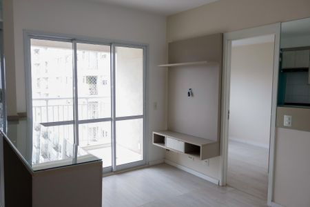 Sala de apartamento para alugar com 1 quarto, 41m² em Umuarama, Osasco