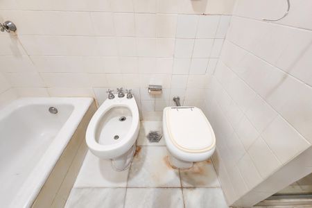 Apartamento à venda com 543m², 4 quartos e 2 vagas Apartamento à venda com 543m², 4 quartos e 2 vagasBanheiro Social