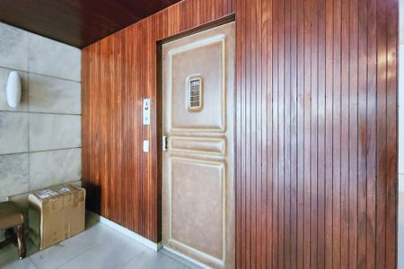 Apartamento à venda com 543m², 4 quartos e 2 vagas Apartamento à venda com 543m², 4 quartos e 2 vagasElevador