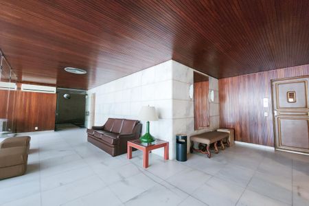 Apartamento à venda com 543m², 4 quartos e 2 vagas Apartamento à venda com 543m², 4 quartos e 2 vagasPortaria